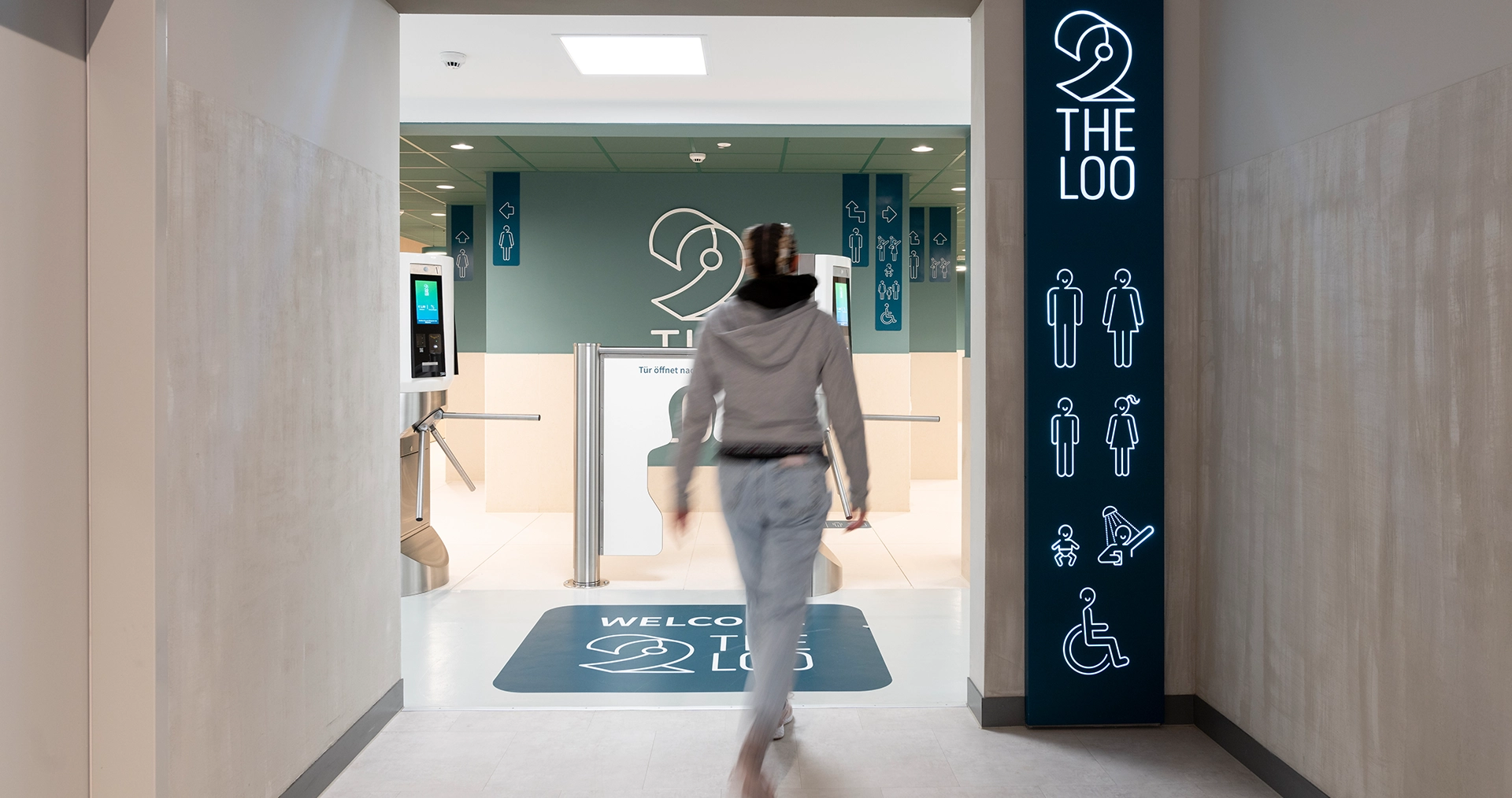 2theloo operates around 180&nbsp;public toilets across Europe – at service stations as well as at famous tourist locations. Geberit has been a major partner of the Dutch company for many years.