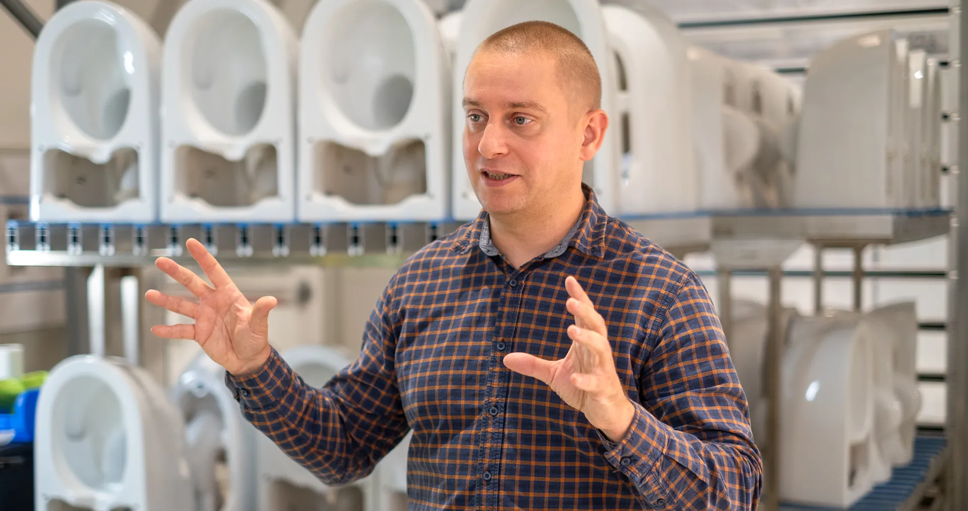 &nbsp;Łukasz Olejnik, Head of Production at the ceramics plant in Koło.&nbsp; (Photo)