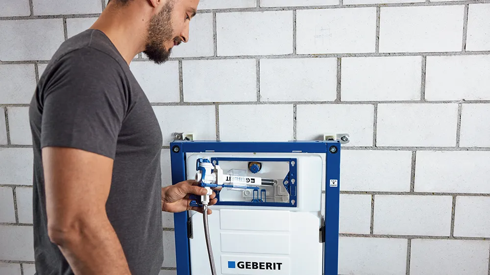 The Type 383 fill valve is easily installed. (Photo)