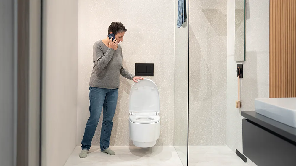 Geberit AquaClean remote support offers quick assistance and is free of charge for customers. (Photo)
