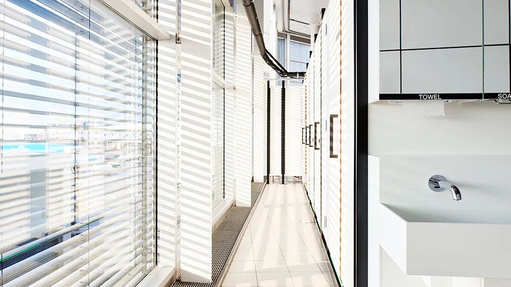 Duofix elements, toilets, urinals and washbasin taps. (Photo)